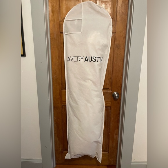 Avery Austin Trinity Wedding Dress Gown Sample Size 8 NWT - Picture 10 of 10